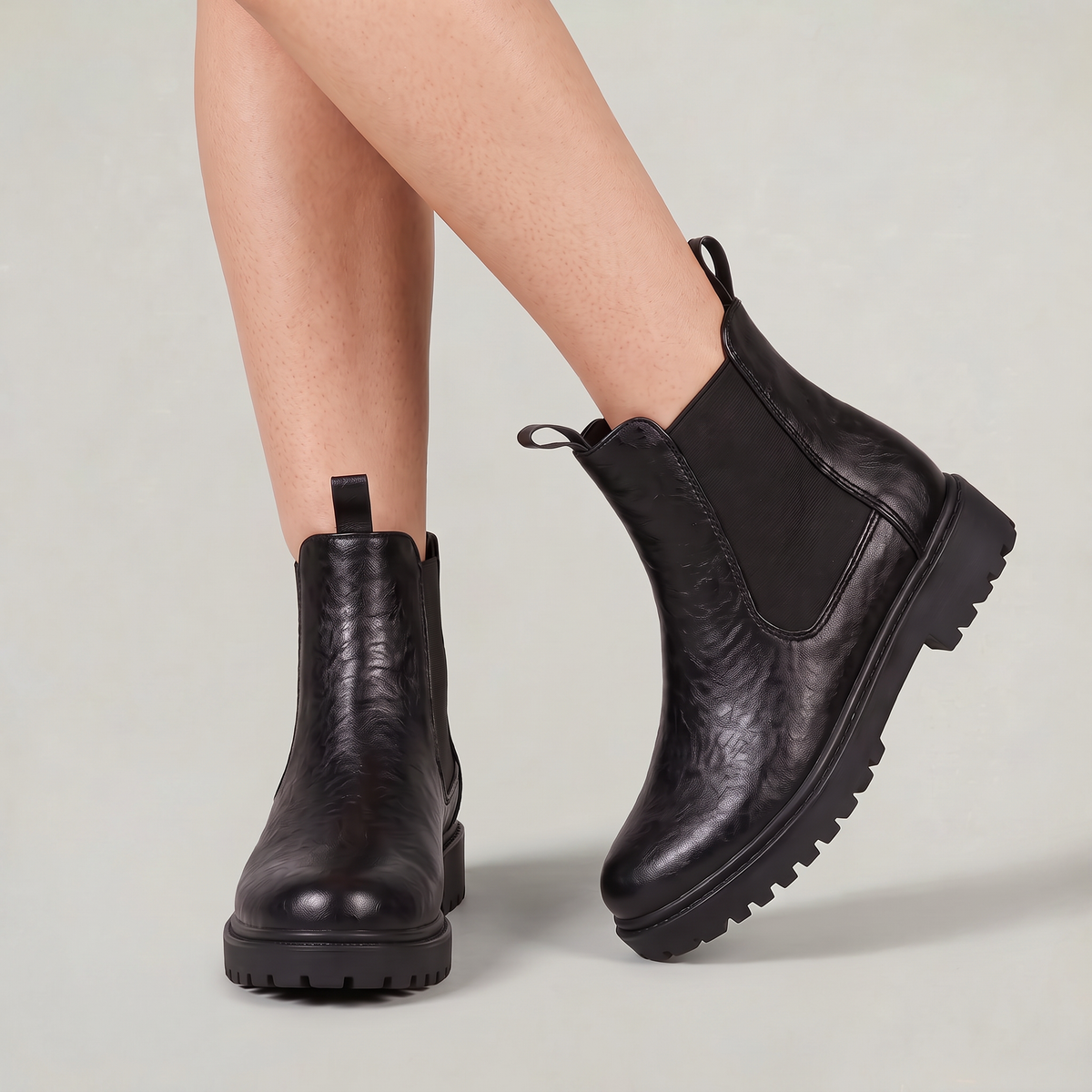 Women’s Chelsea Boots - Classic Pull-On Ankle Fit
