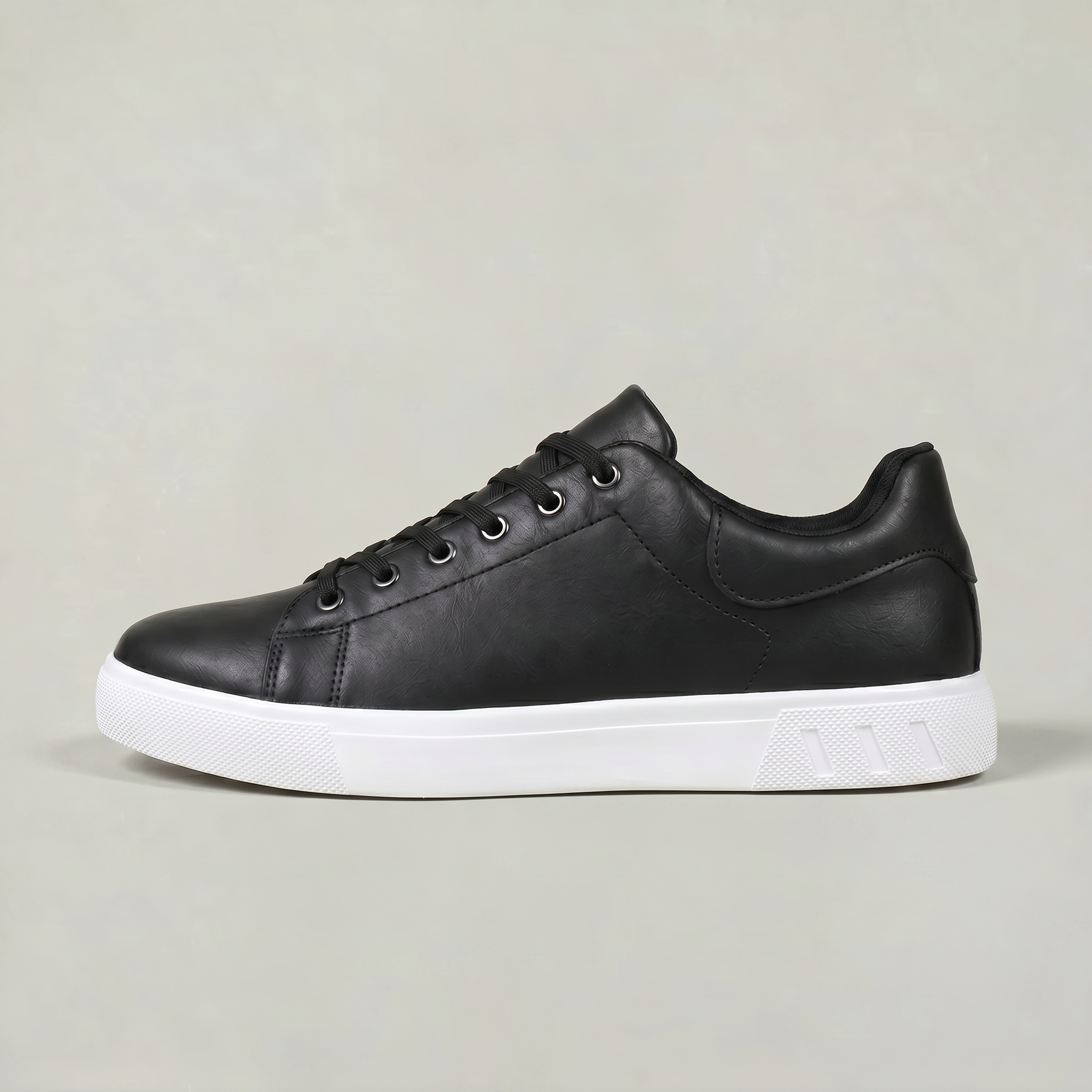 Men’s Casual Leather Sneakers - Lace Up Everyday Shoes