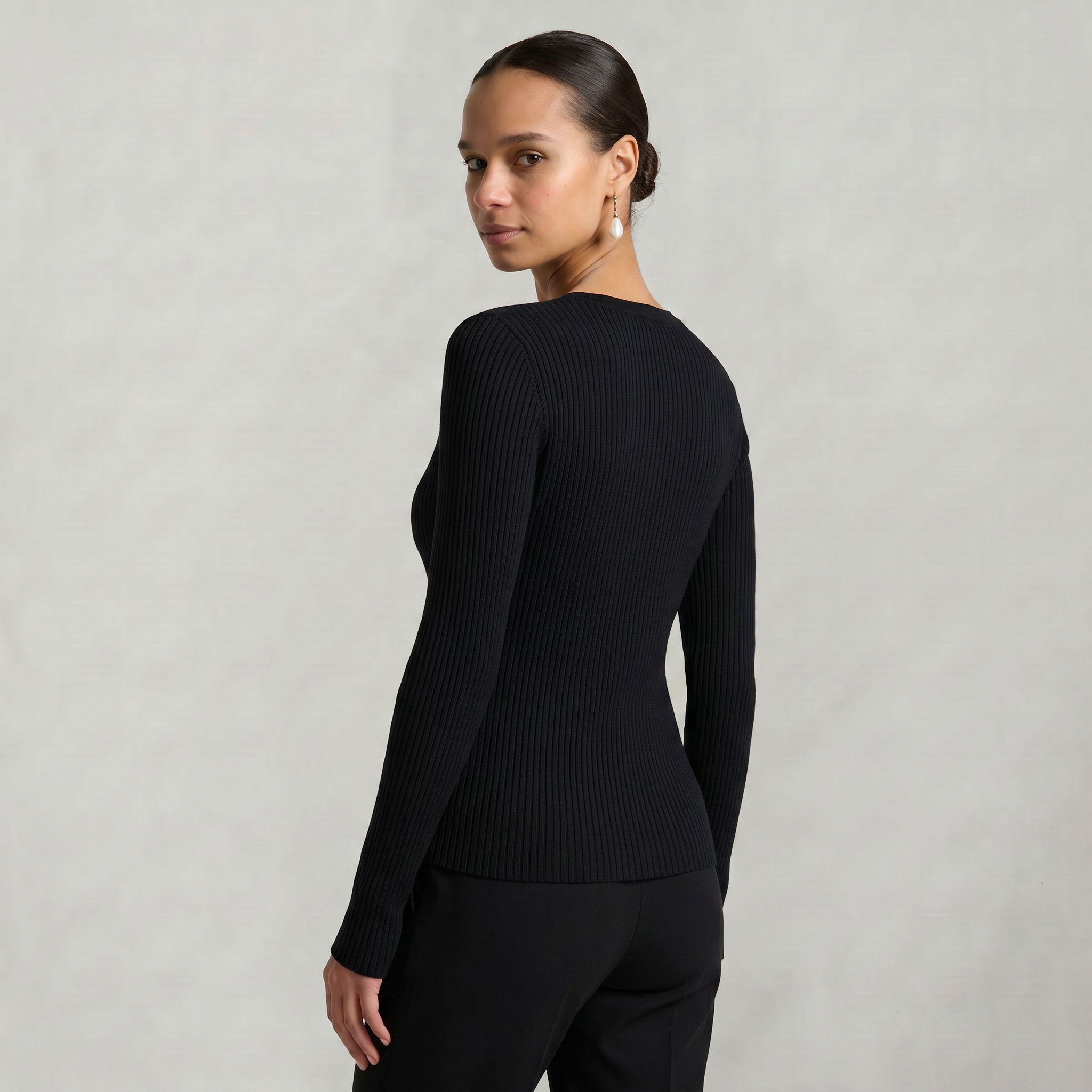 Women’s Long Sleeve Fitted Top - Button Front Slim Fit