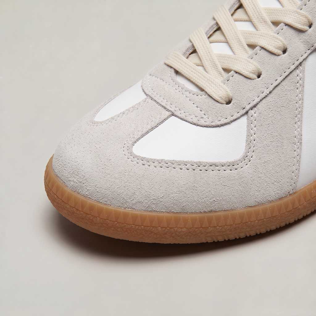 Women’s Low-Profile Trainers Suede-Effect