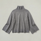 Women’s Turtleneck Sweater - Flared Sleeve Loose Fit Pullover
