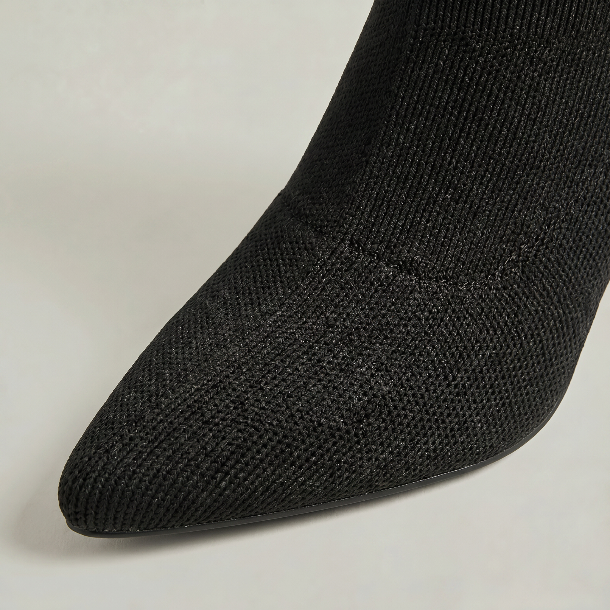 Women’s Knit Sock Tall Boots - Pointed Toe Knee High Fit
