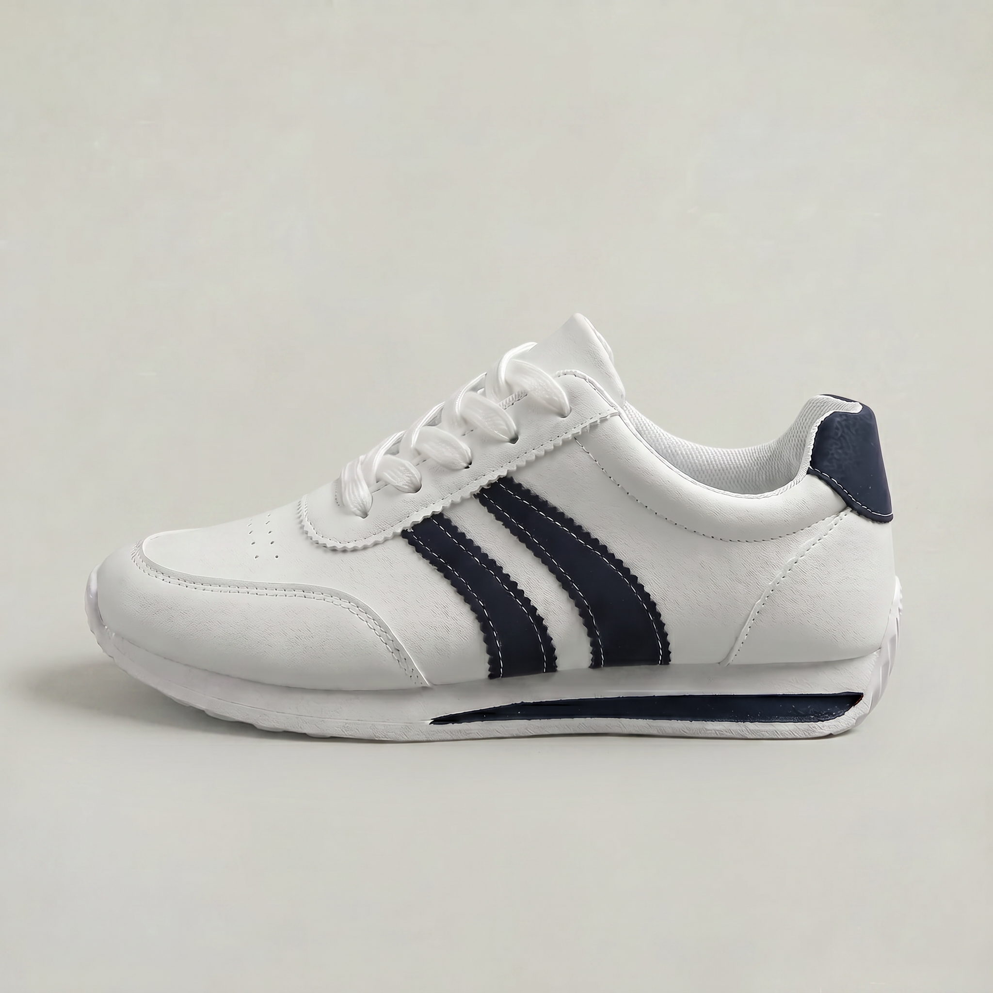 Women’s Lightweight Sport Shoes - Breathable Lace-Up Sneakers