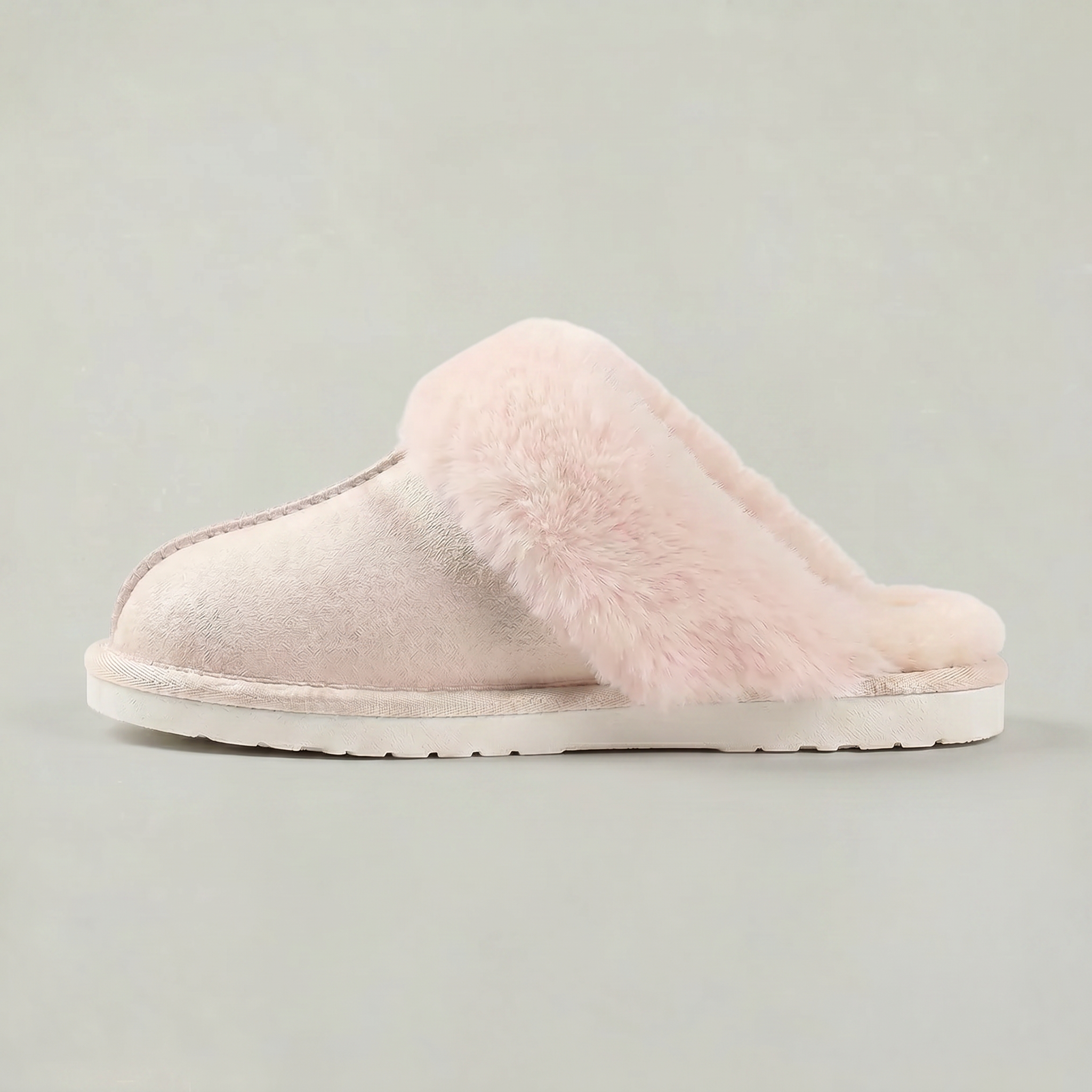 Women’s Thick Sole Fluffy Winter Slippers