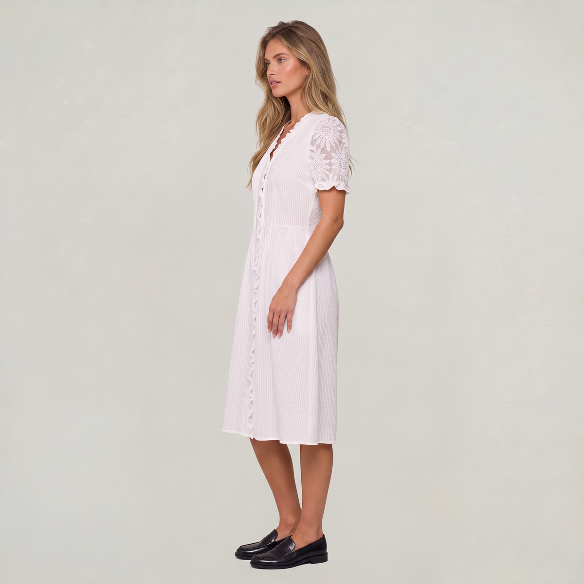 Women’s Button Front Lace Sleeve Midi Dress
