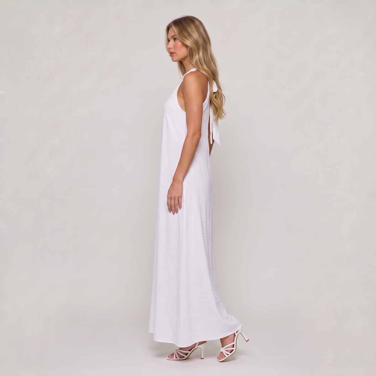 Women’s Flowy Halter Neck Maxi Dress