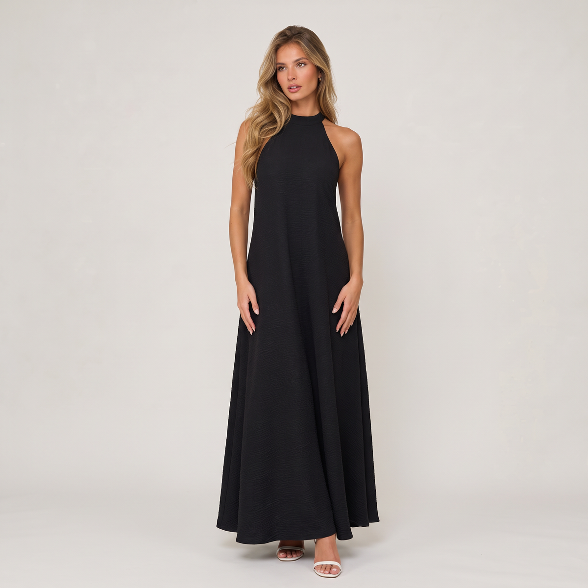 Women’s Flowy Halter Neck Maxi Dress