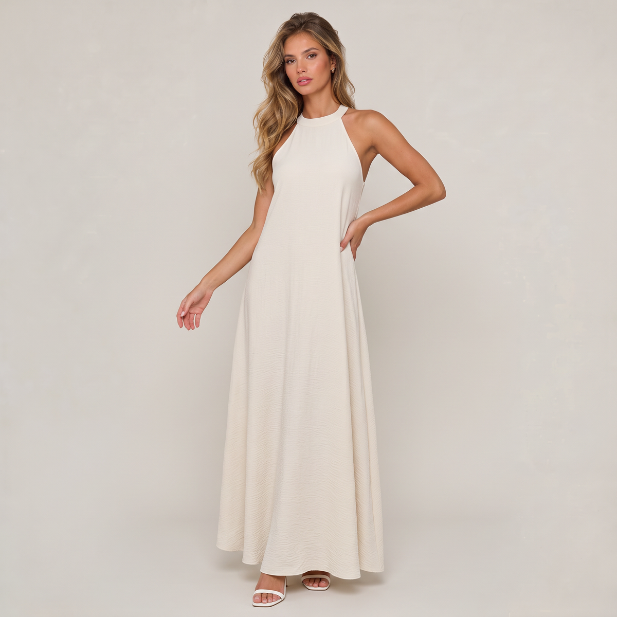 Women’s Flowy Halter Neck Maxi Dress