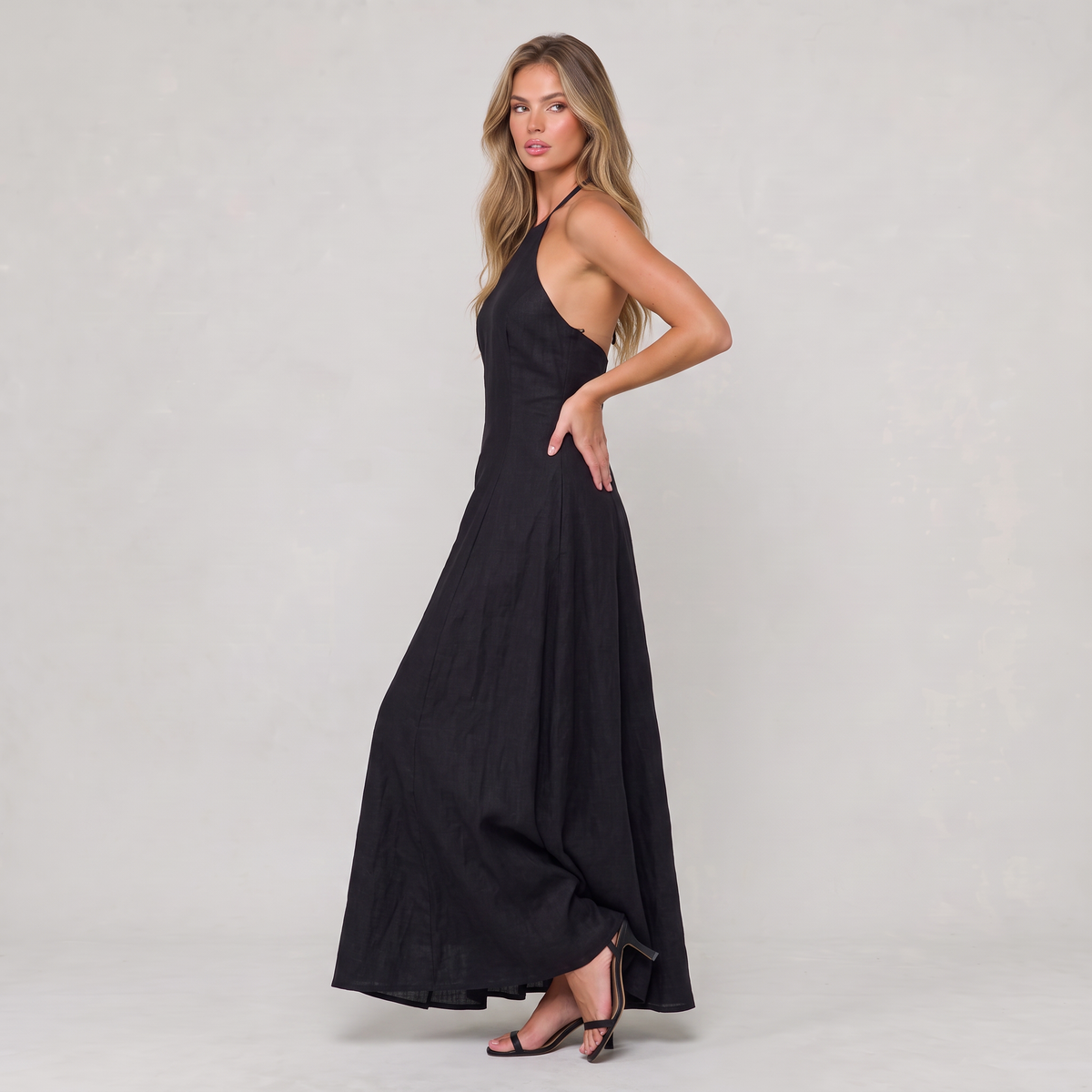 Women’s Halter Neck Maxi Dress
