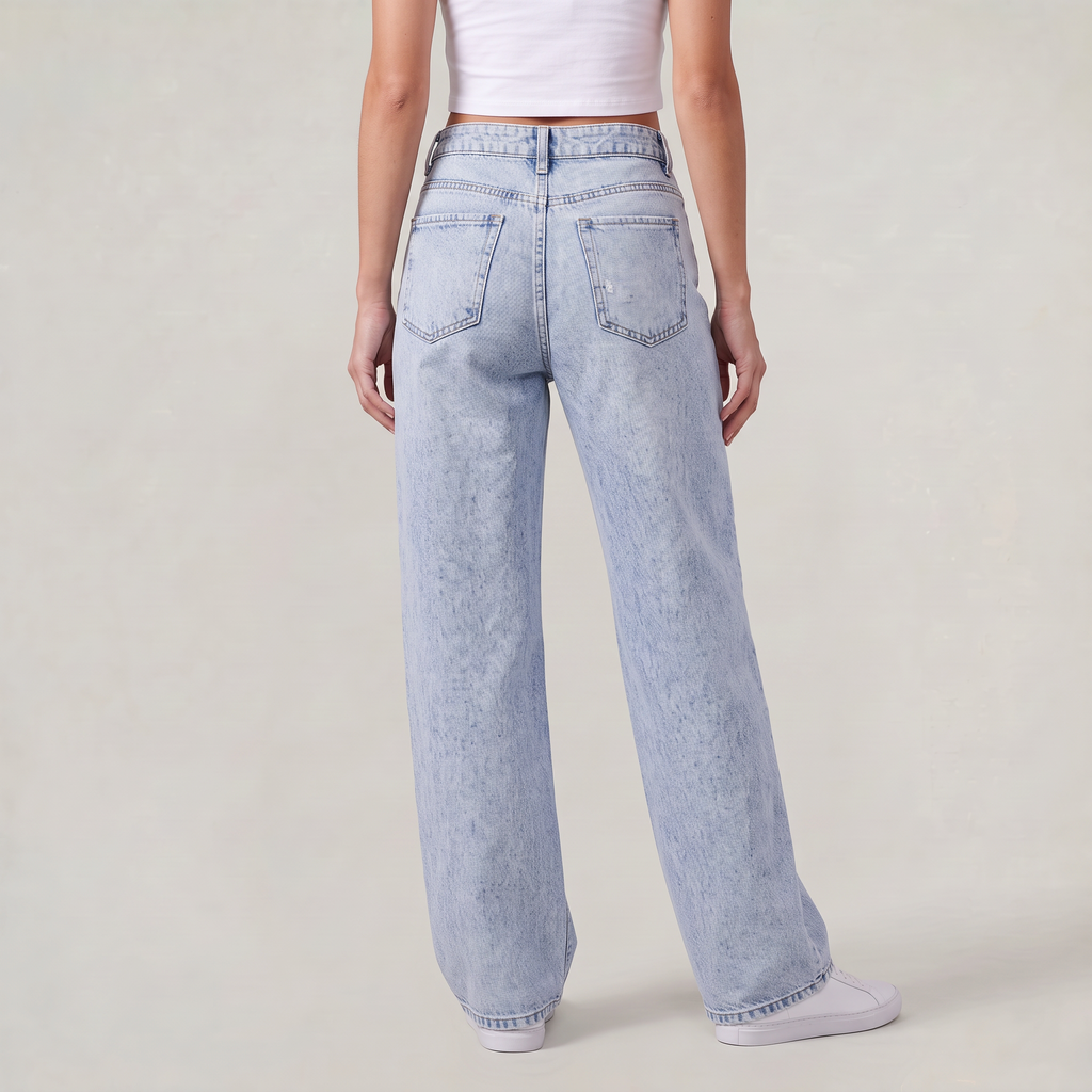 Women’s Light Wash Wide Leg Jeans