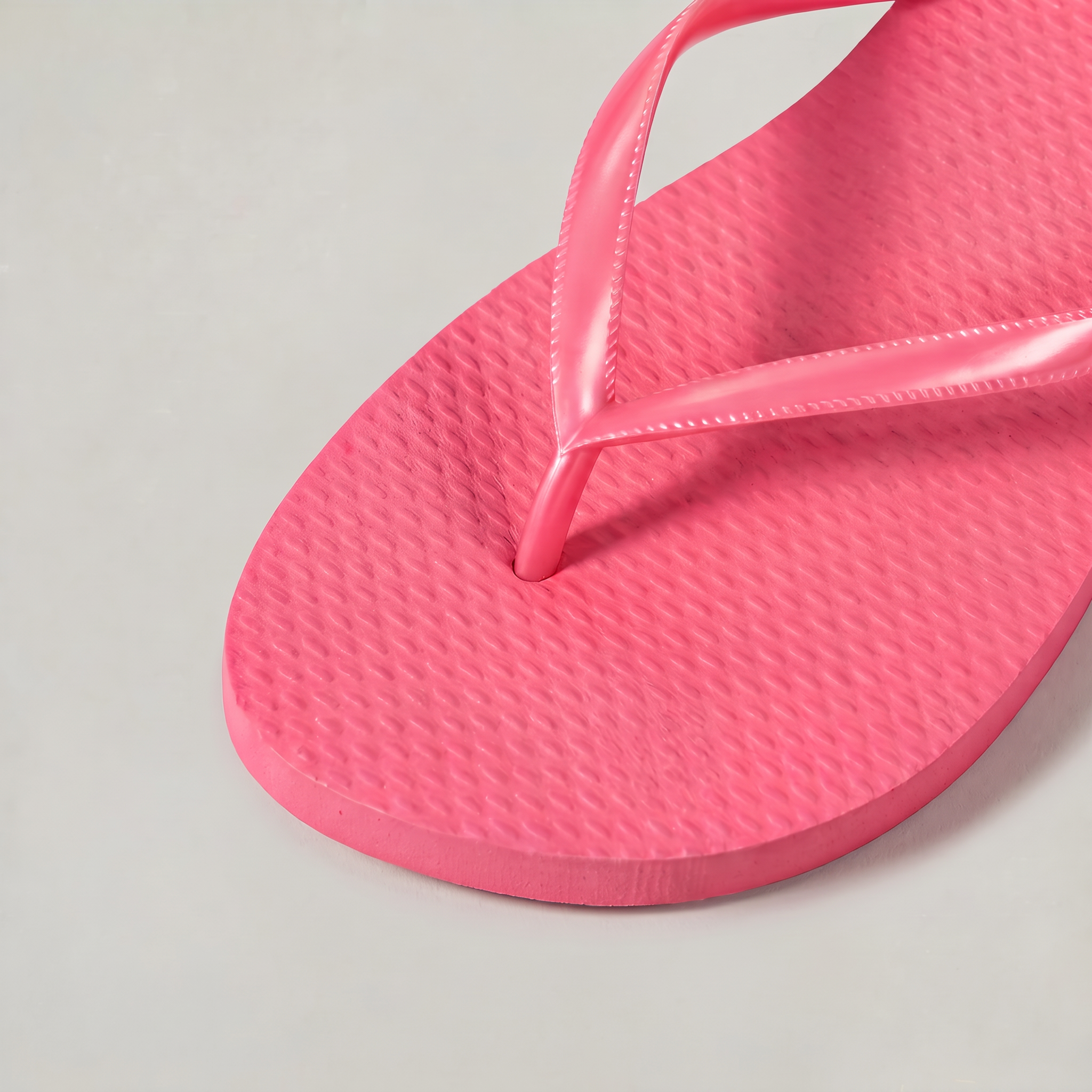Women’s Rubber Beach Thongs