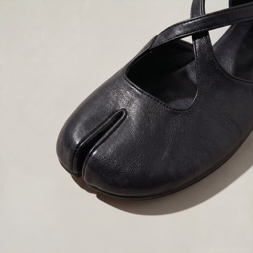 Women’s Tabi Ballet Flats Criss-Cross Strap
