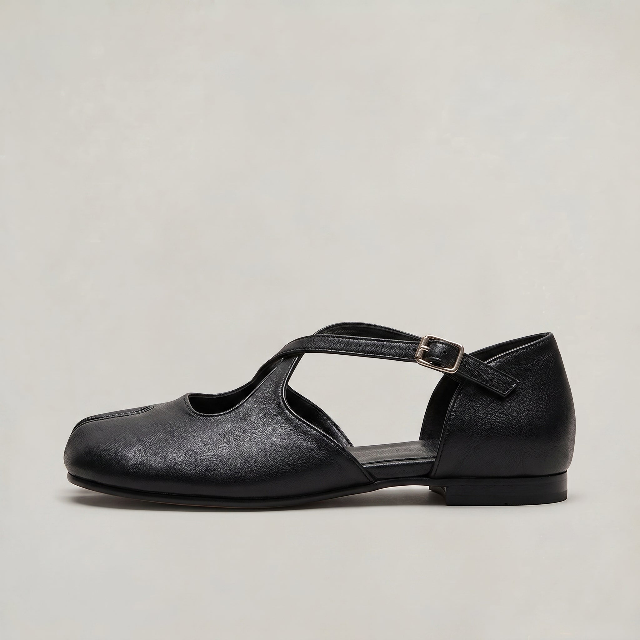 Women’s Tabi Ballet Flats Criss-Cross Strap