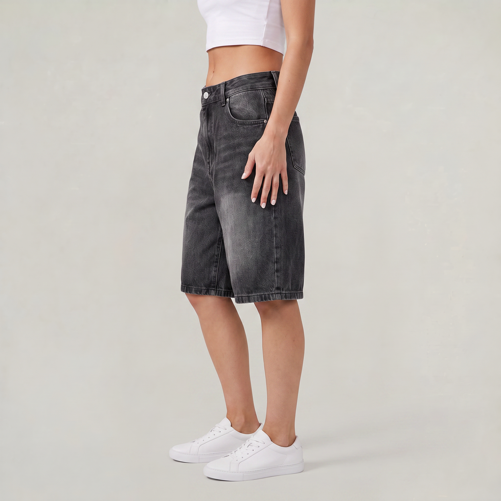 Women’s Washed Bermuda Jorts
