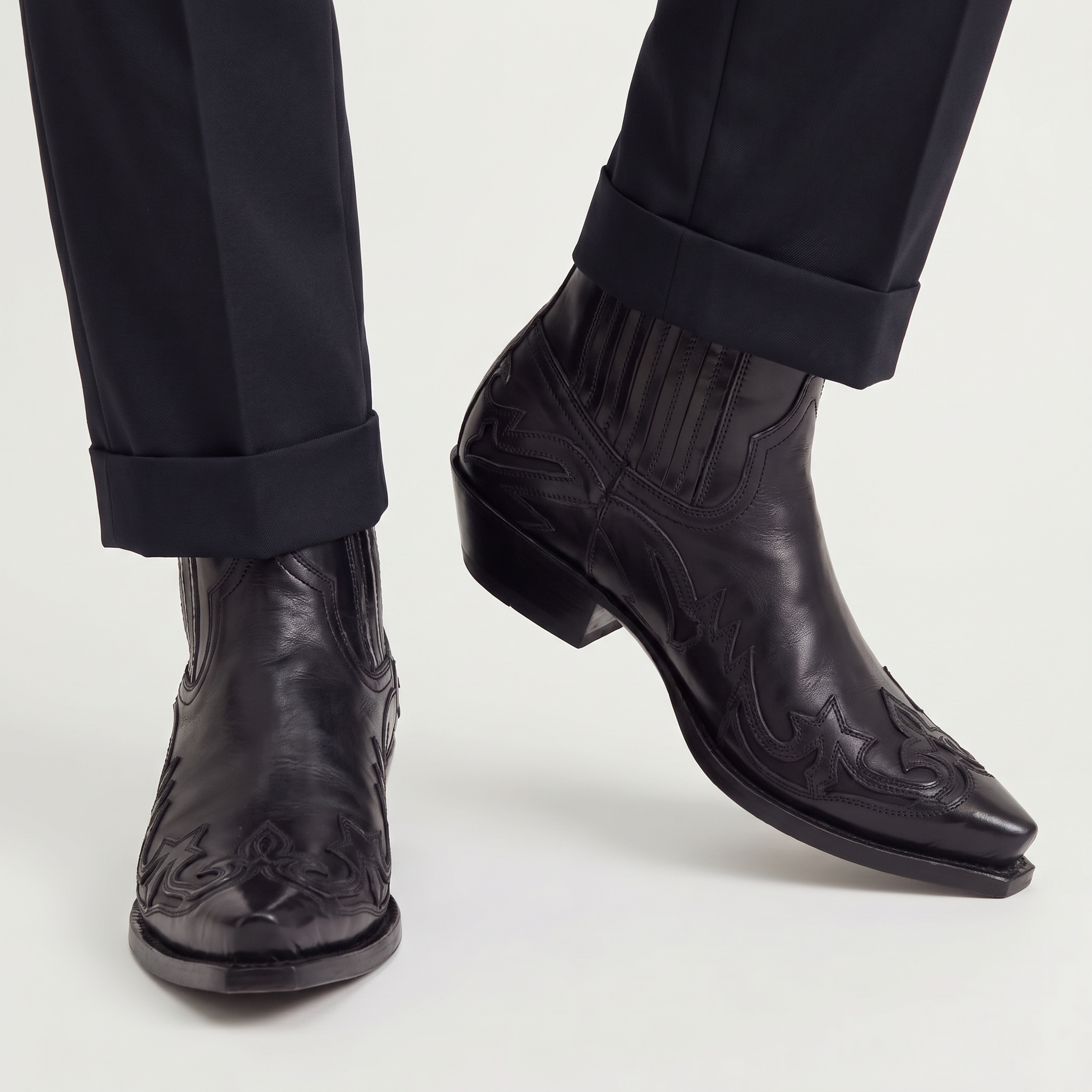 Men’s Burnt Flower Western Boots - Square Toe Chelsea Fit