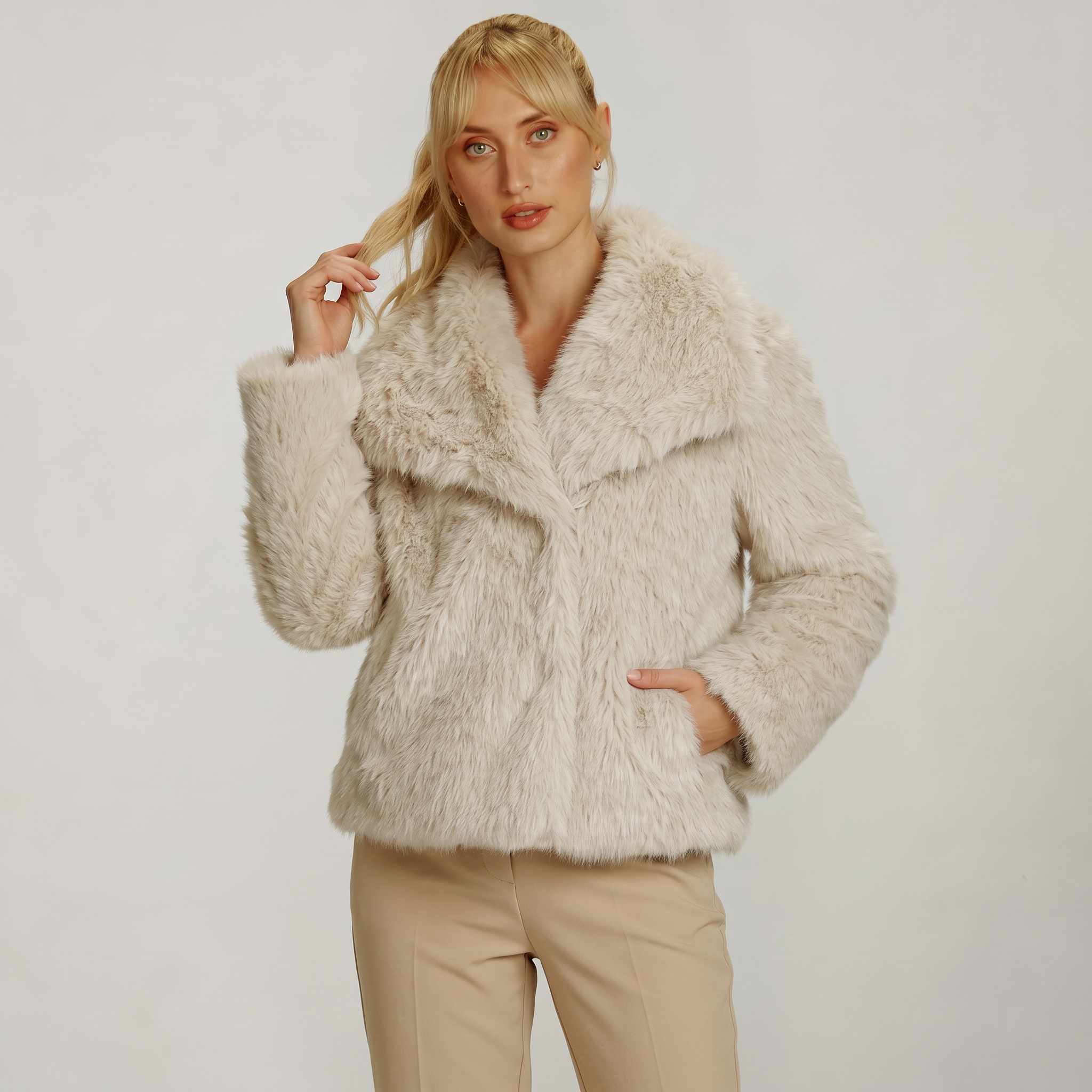Women's Faux Fur Winter Coat - Slim Fit