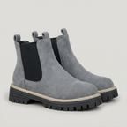 Women’s Chelsea Ankle Boots - Pull-On Lug Sole