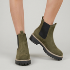 Women’s Chelsea Ankle Boots - Pull-On Lug Sole