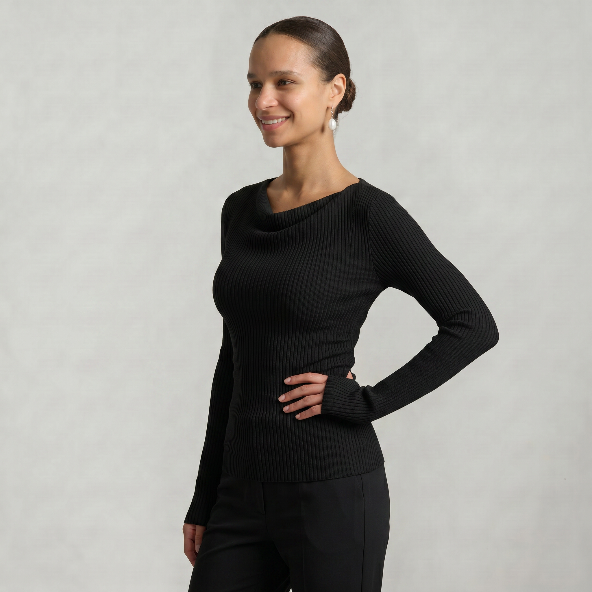 Women’s Slim Fit Long Sleeve Sweater