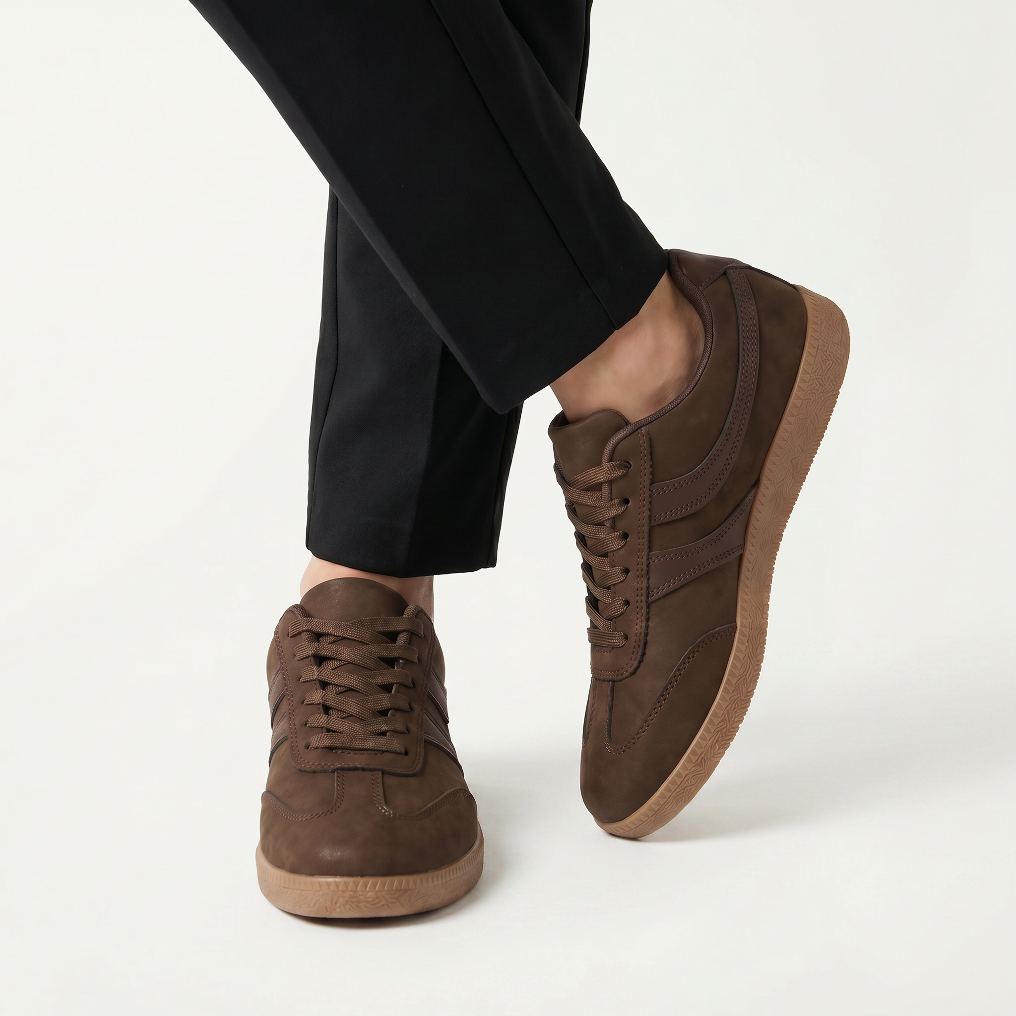 Women’s Casual Sport Shoes - Low-Top Lace-Up Sneakers