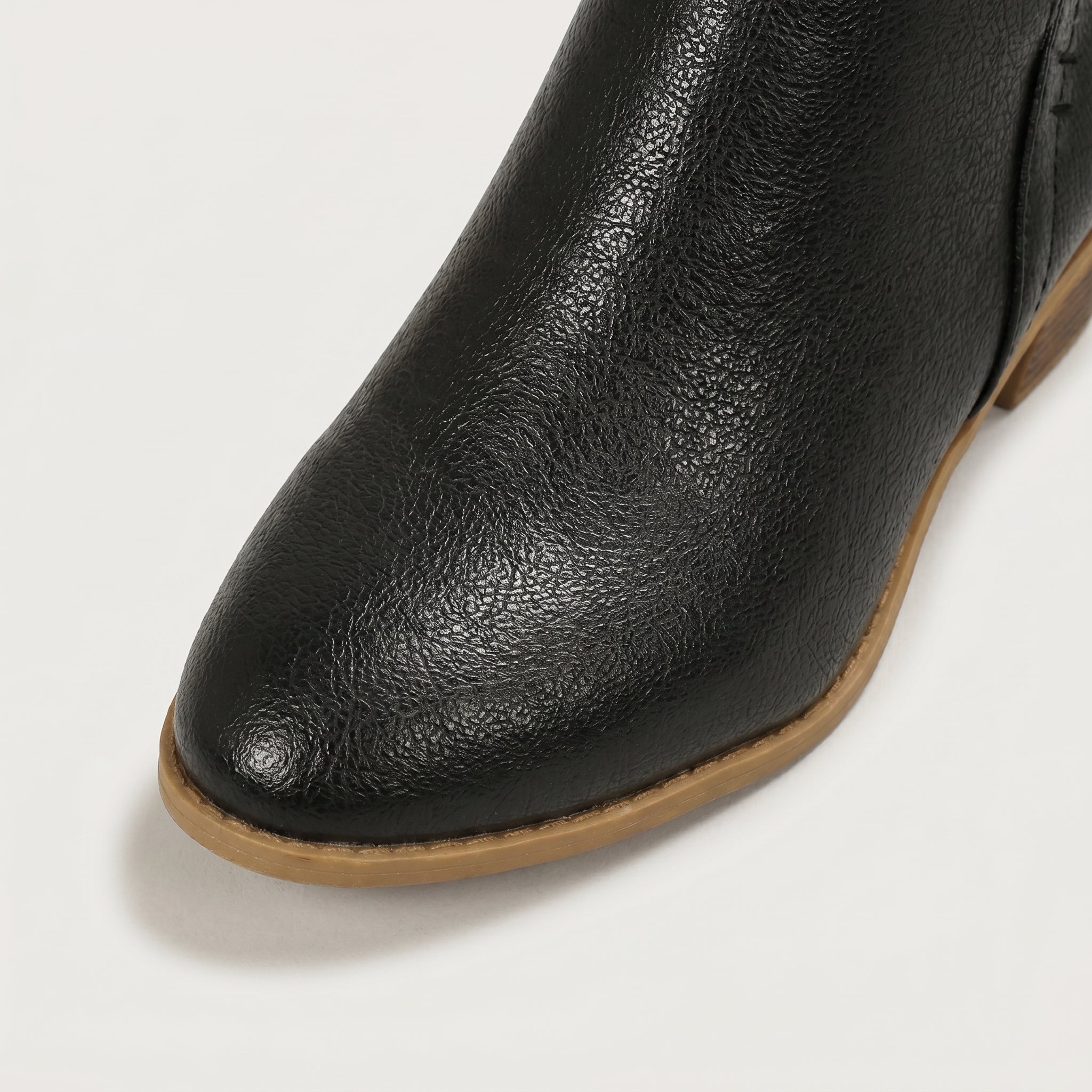 Women’s Pointed Toe Ankle Boots - Back Zip Chunky Heel Boots