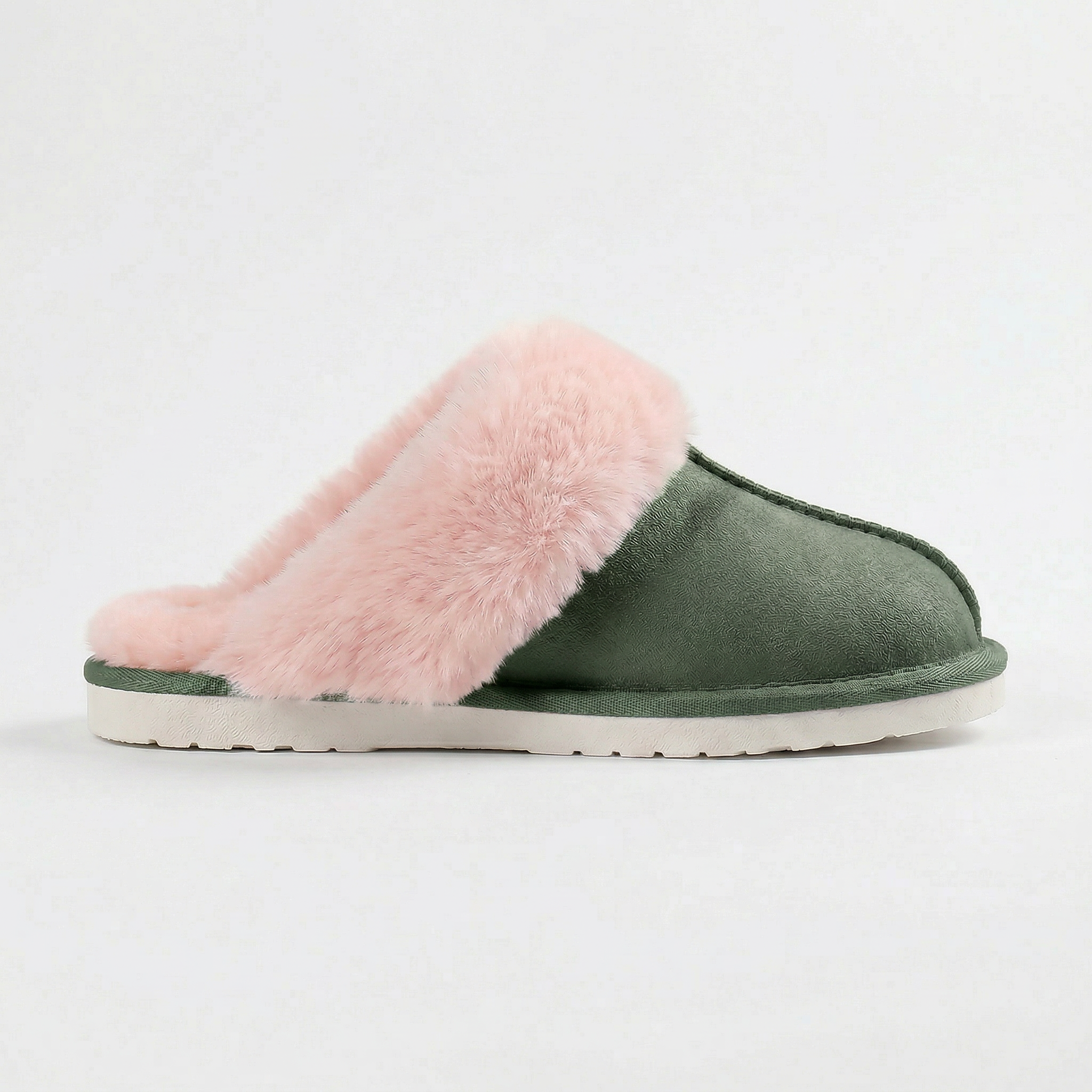Women’s Thick Sole Fluffy Winter Slippers