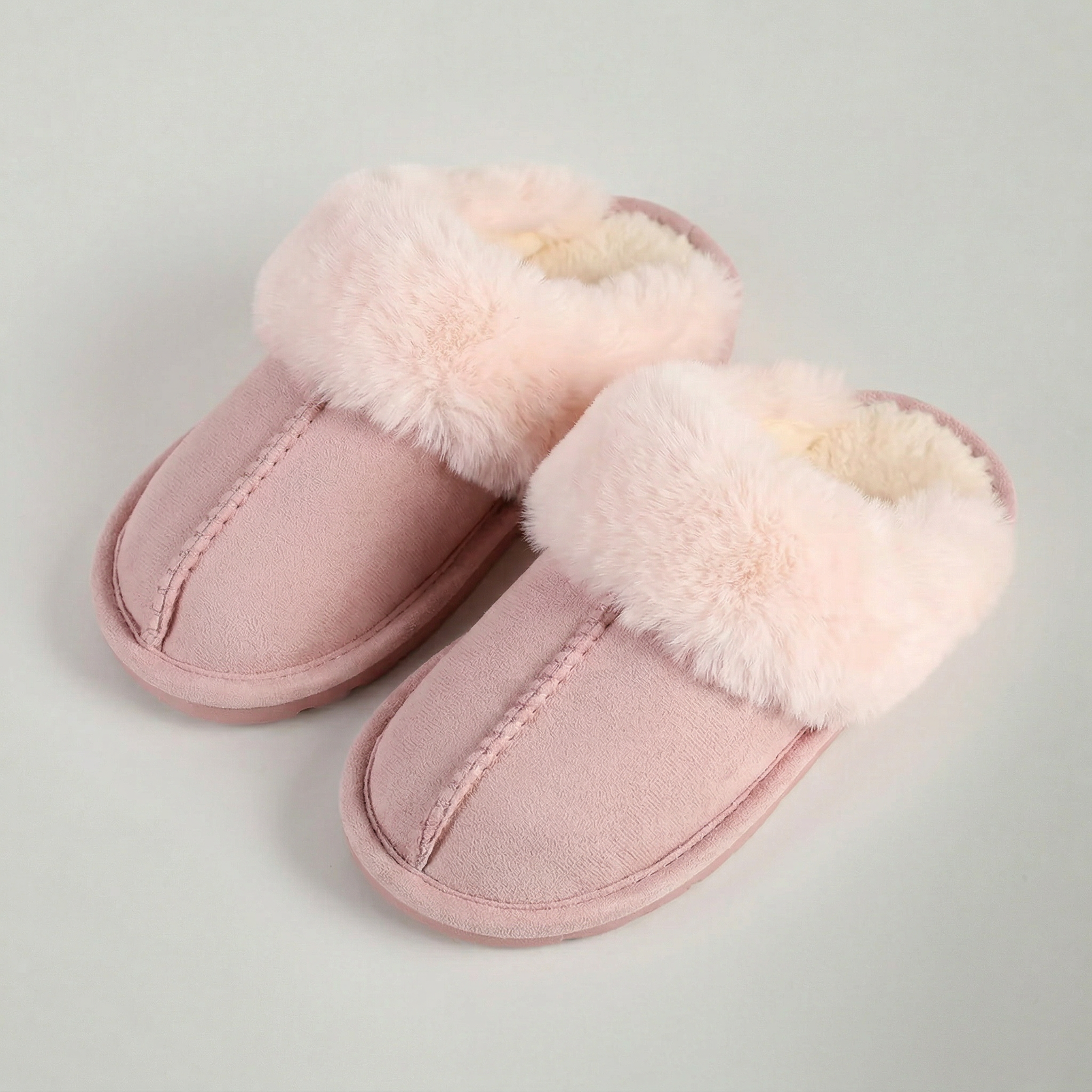 Women’s Thick Sole Fluffy Winter Slippers