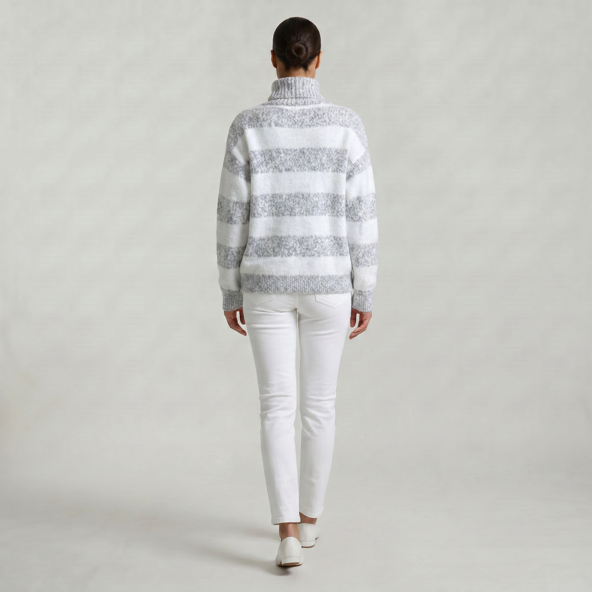 Women’s Turtleneck Sweater - Striped Loose Fit