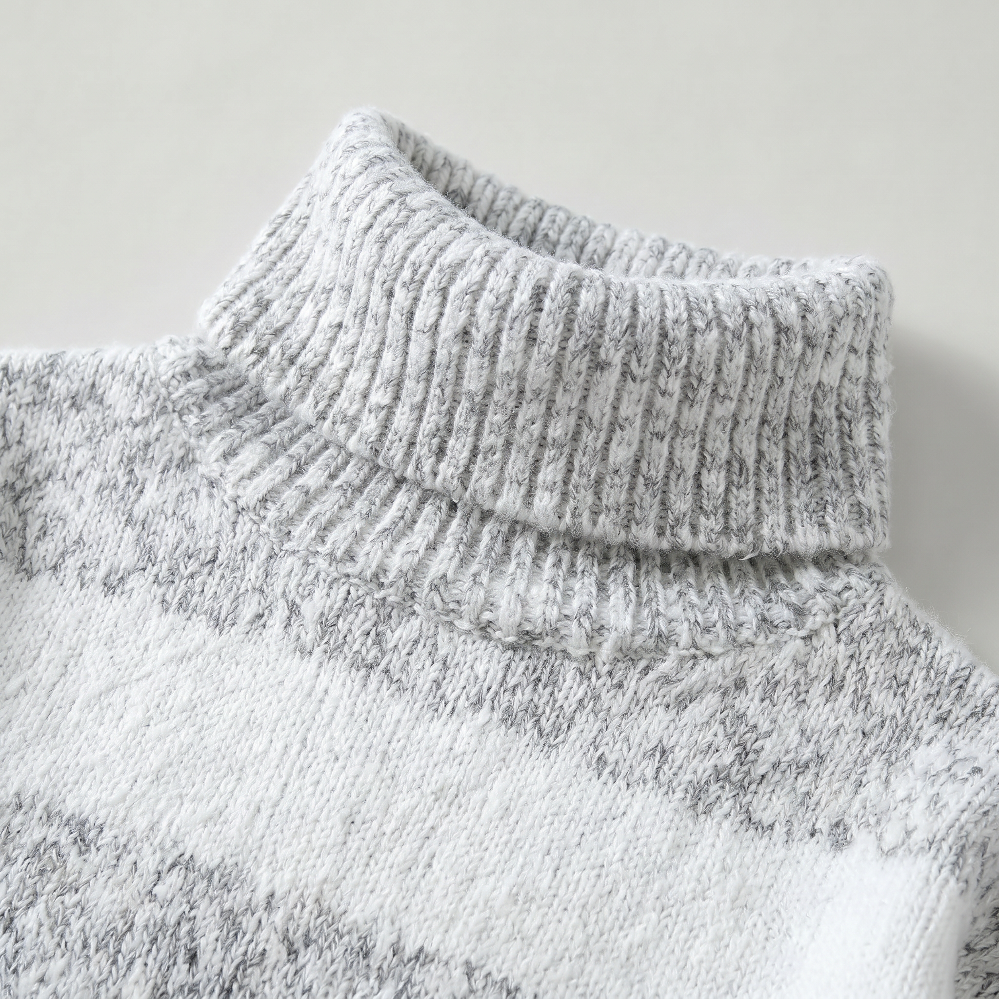 Women’s Turtleneck Sweater - Striped Loose Fit
