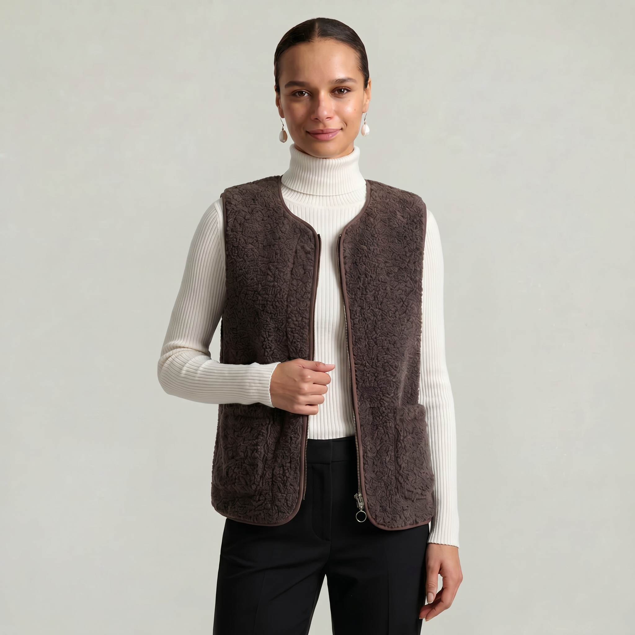 Women’s Sleeveless Zipper Teddy Vest - Relaxed Fit