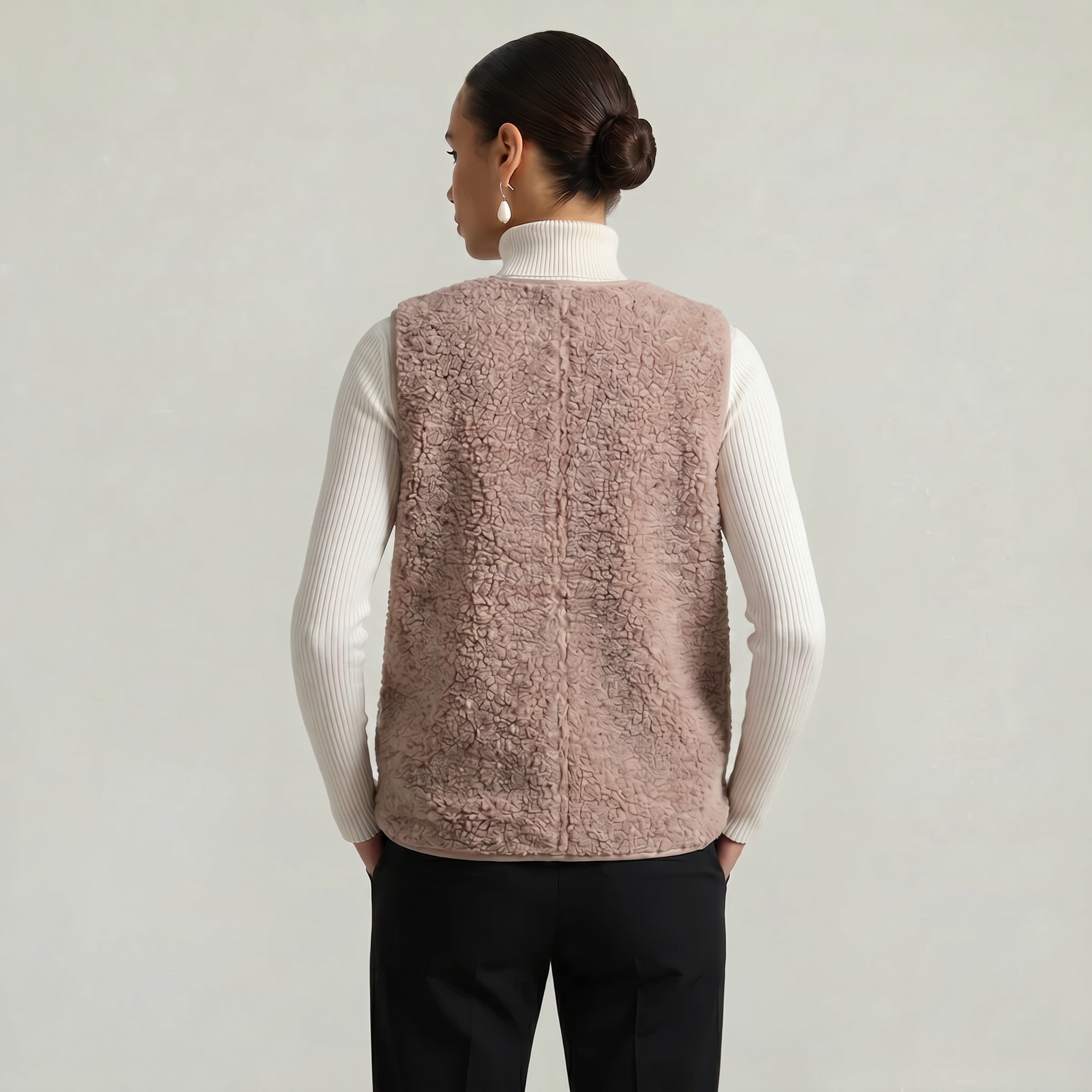 Women’s Sleeveless Zipper Teddy Vest - Relaxed Fit