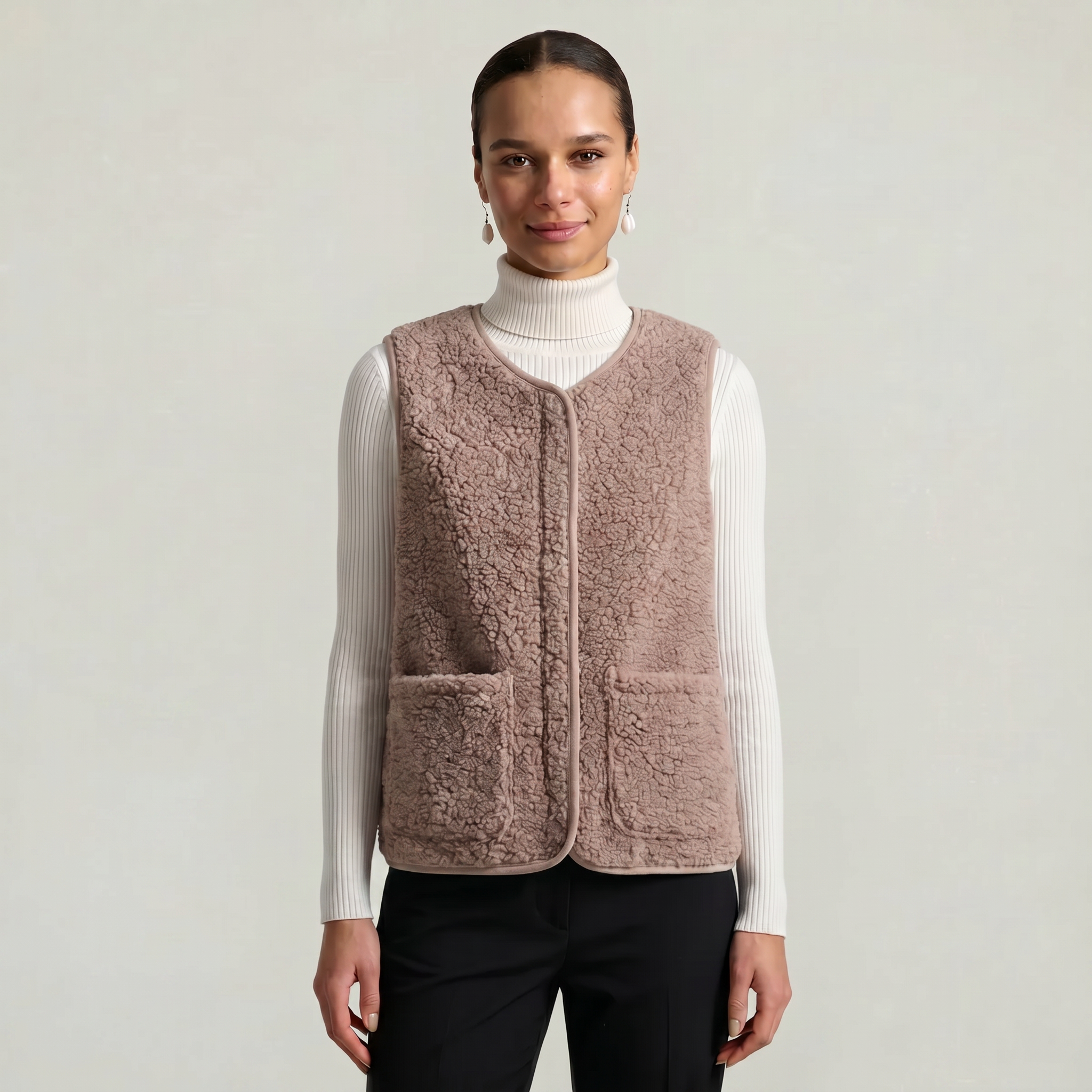 Women’s Sleeveless Zipper Teddy Vest - Relaxed Fit