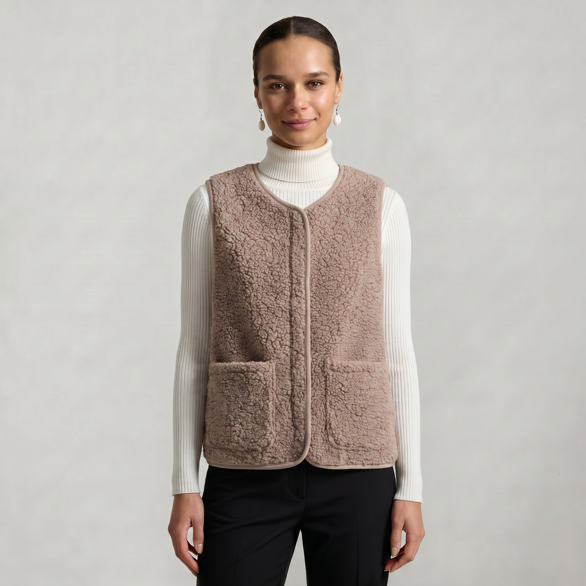 Women’s Sleeveless Zipper Teddy Vest - Relaxed Fit